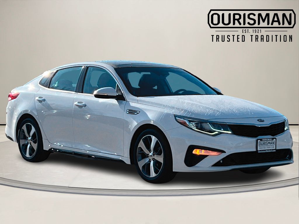 2019 Kia Optima S's photo