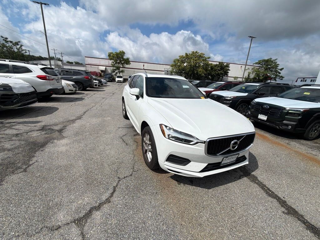 Used 2020 Volvo XC60 T5 Momentum SUV