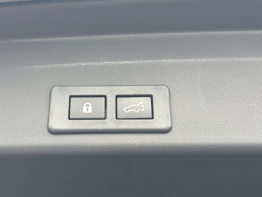 2024 Subaru Ascent Touring - Photo 27