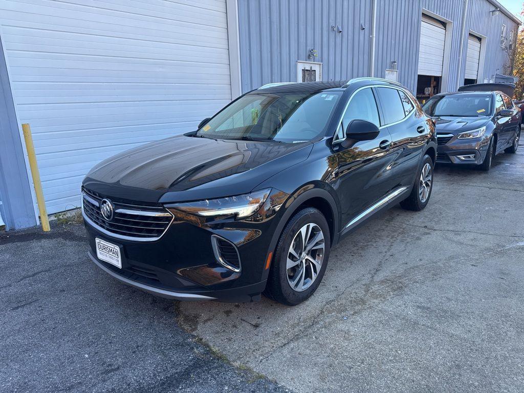 2022 Buick Envision Essence photo 3