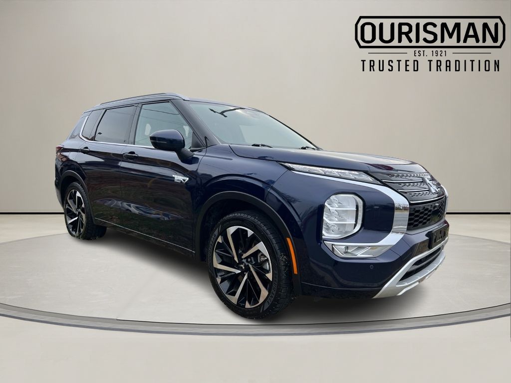 2023 Mitsubishi Outlander Plug-In Hybrid SEL's photo