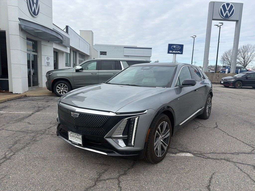 Used 2024 Cadillac Lyriq Luxury SUV