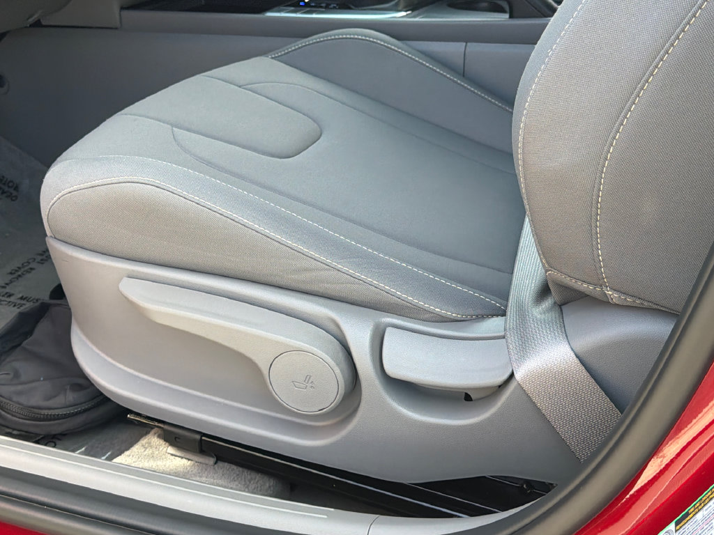 2025 Hyundai Elantra SEL - Photo 28
