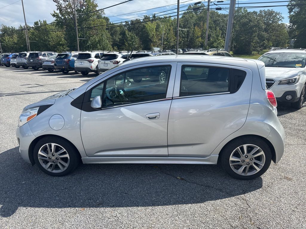 2014 Chevrolet Spark EV 2LT photo 3