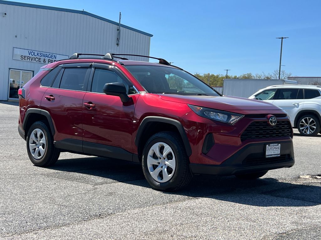 2020 Toyota RAV4 LE