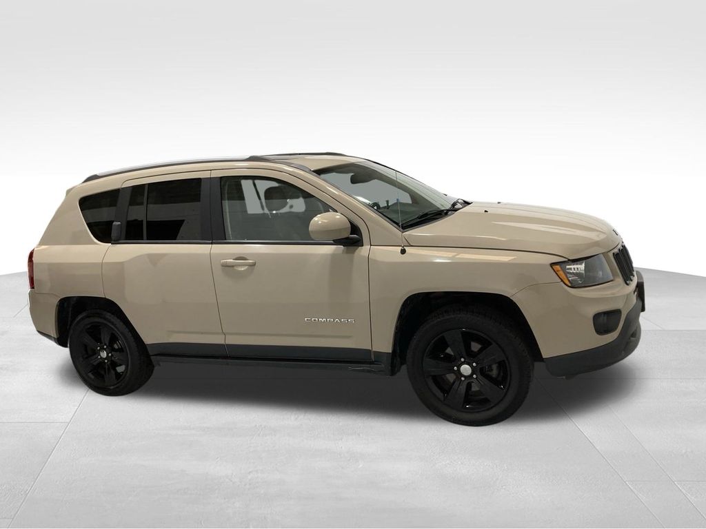 Used 2017 Jeep Compass Latitude with VIN 1C4NJCEB8HD132779 for sale in Waldorf, MD