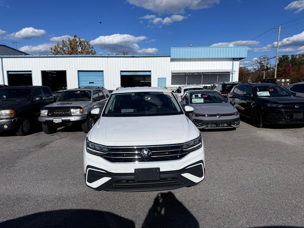 Used 2024 Volkswagen Tiguan 2.0T SE SUV
