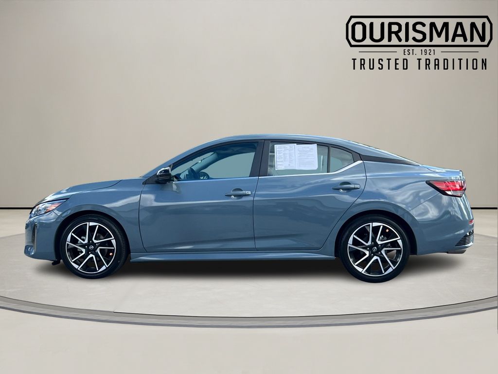 2024 Nissan Sentra SR photo 3