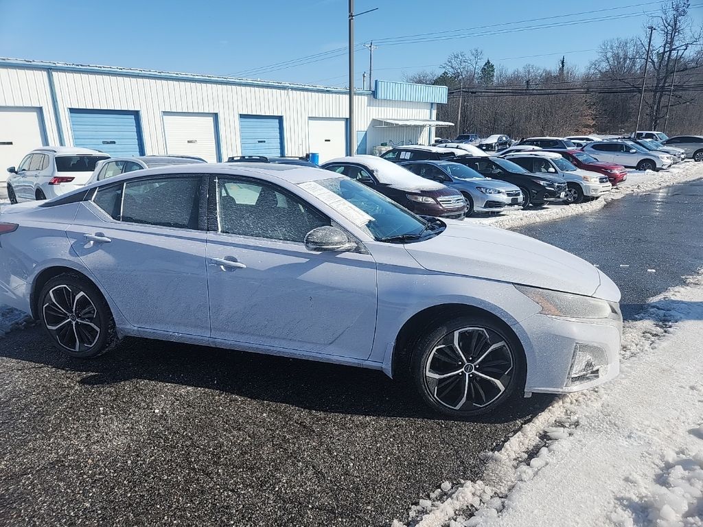 2024 Nissan Altima SR