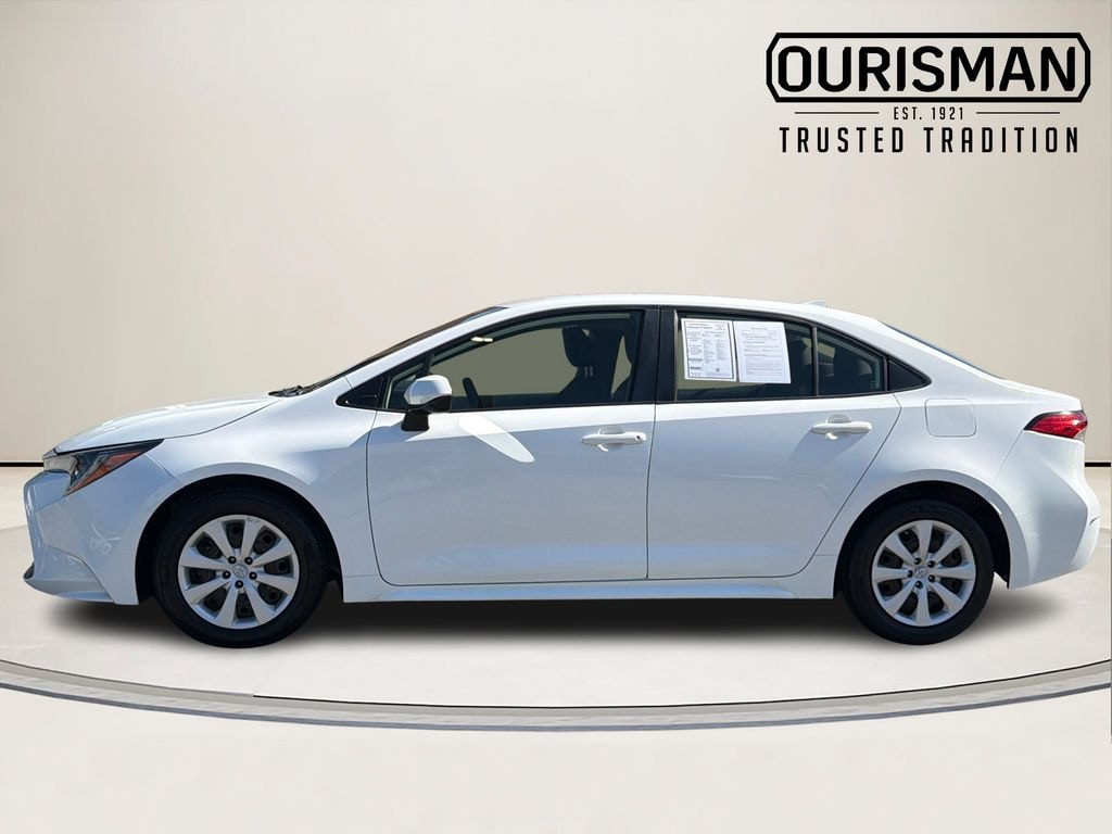 Used 2021 Toyota Corolla LE Sedan