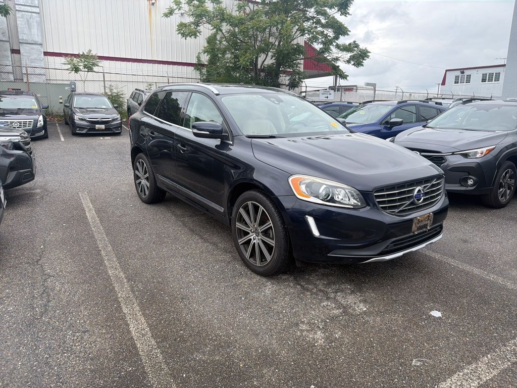 2017 Volvo XC60 T6 AWD Inscription's photo