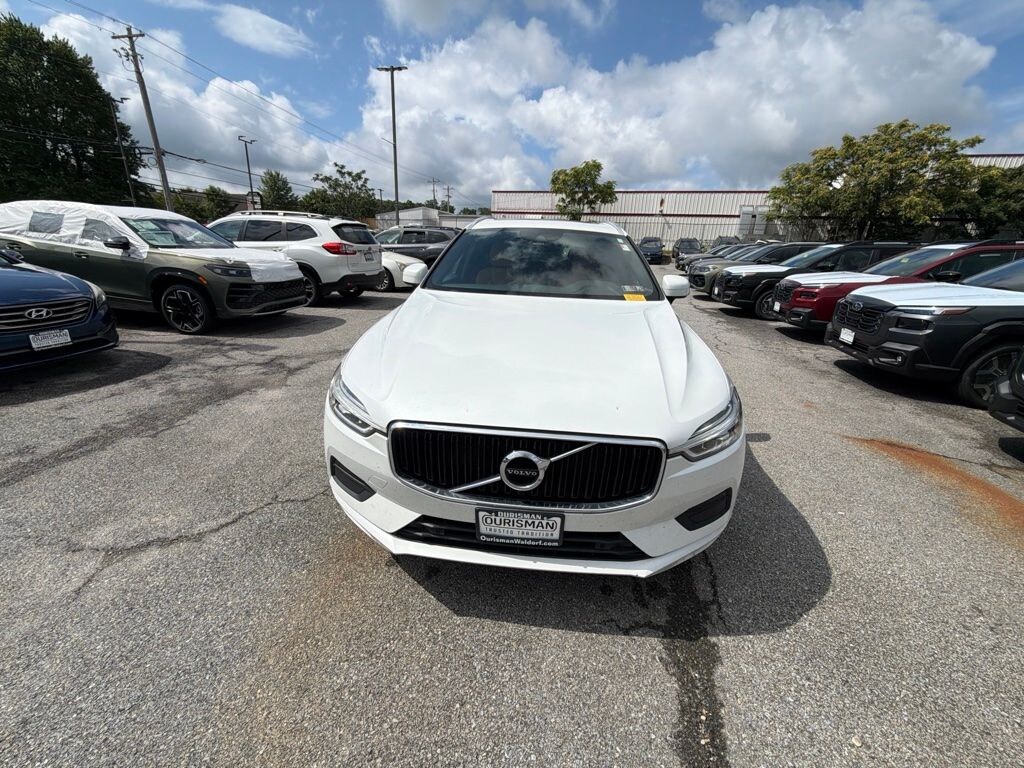 Used 2020 Volvo XC60 T5 Momentum SUV