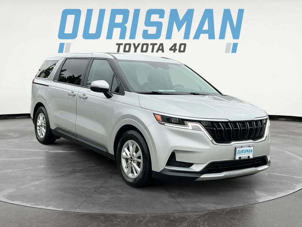 2023 Kia Carnival LX Seat Pkg's photo