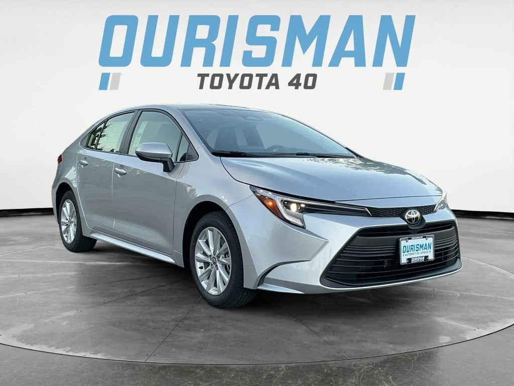 2026 Toyota Corolla LE's photo