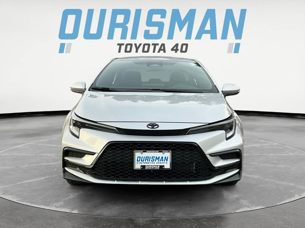 2026 Toyota Corolla SE's photo