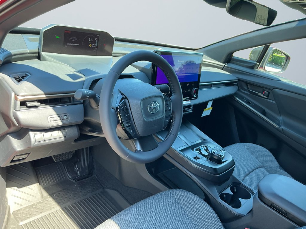 2026 Toyota bZ XLE - Photo 11