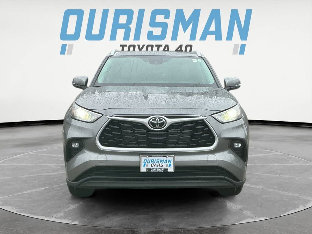 New 2026 Toyota Highlander Hybrid XLE SUV