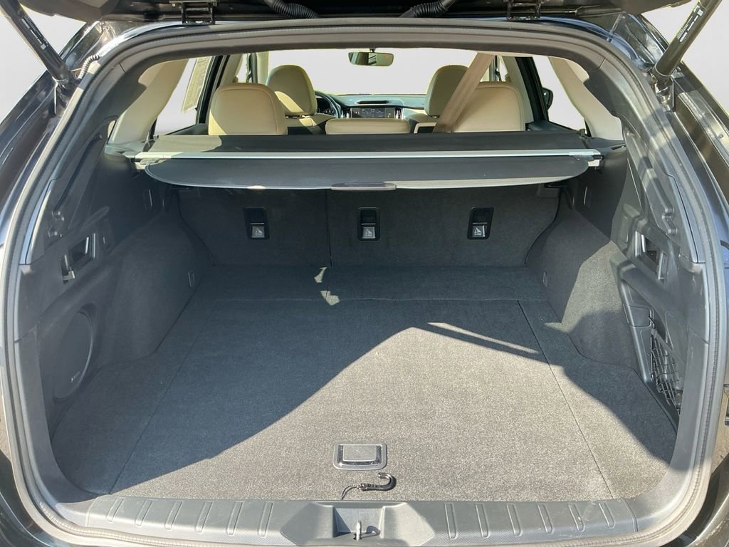 2022 Subaru Outback Limited - Photo 17