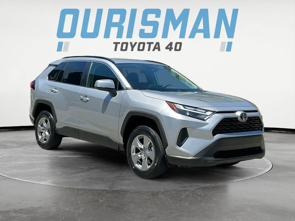 2025 Toyota RAV4 XLE FWD's photo