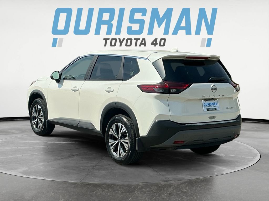 2023 Nissan Rogue SV photo 4