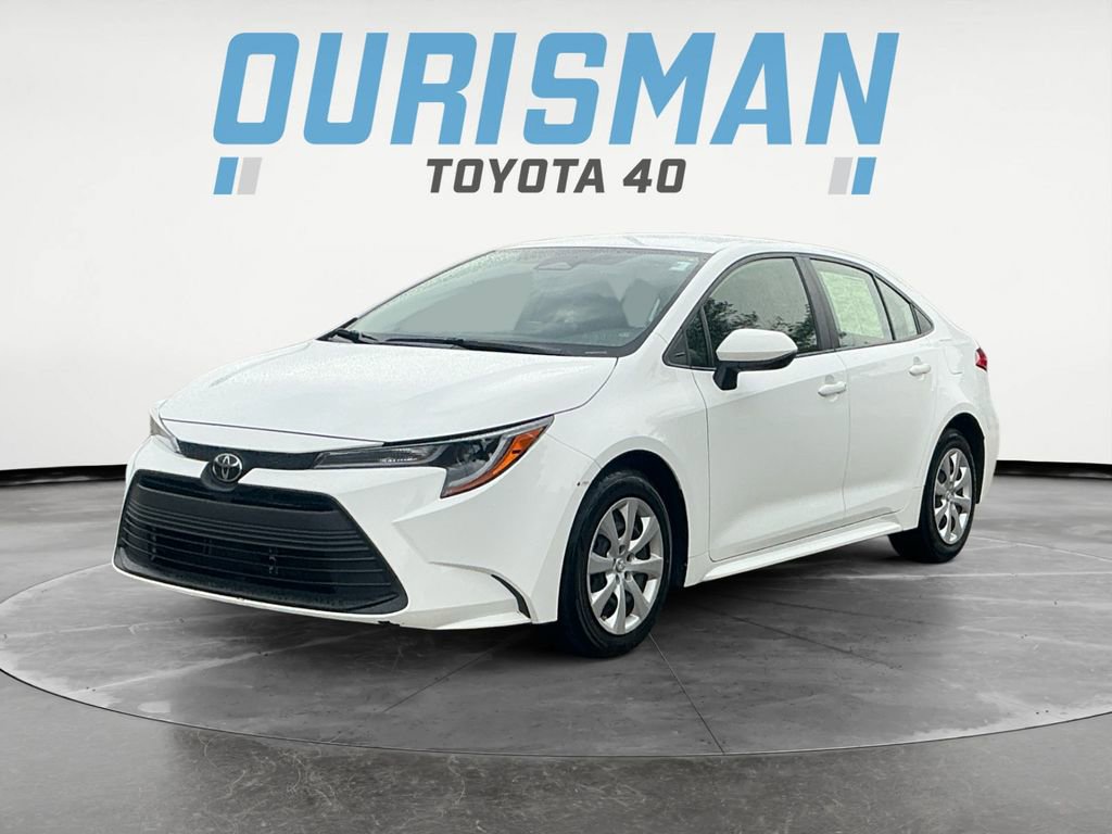 2023 Toyota Corolla LE photo 2