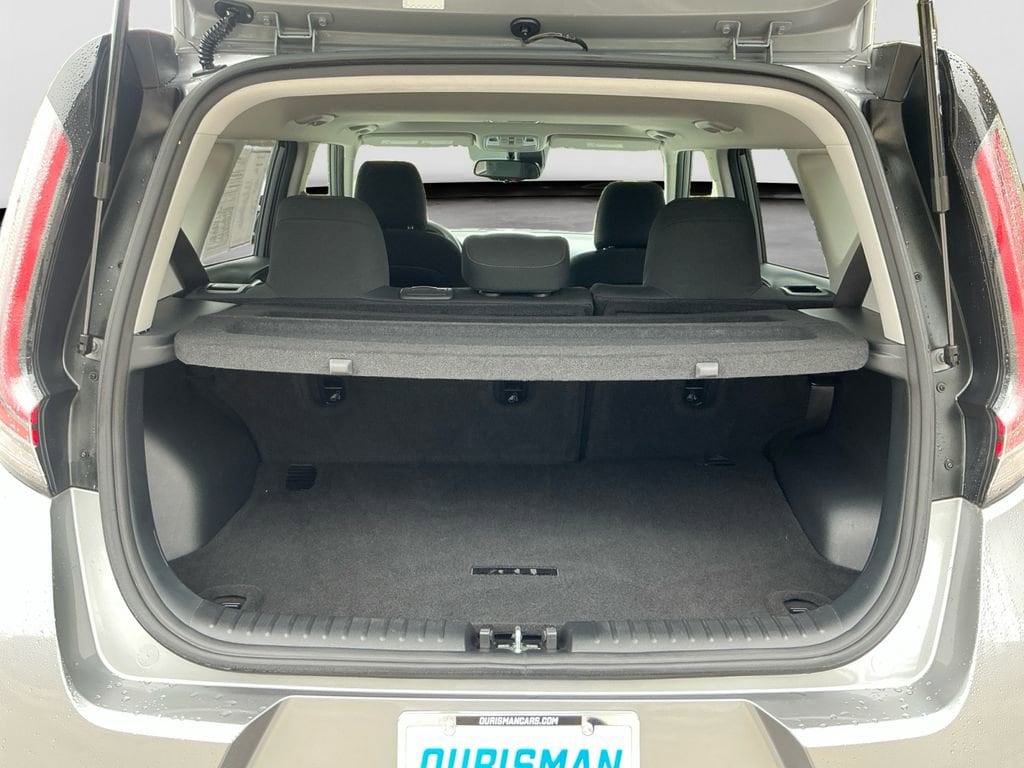 2023 Kia Soul EX - Photo 17