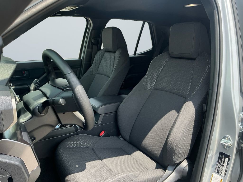 2026 Toyota 4Runner SR5 - Photo 11