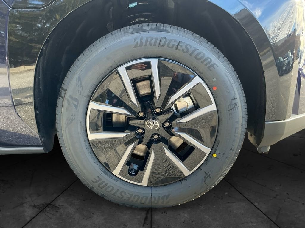 2026 Toyota bZ XLE - Photo 15