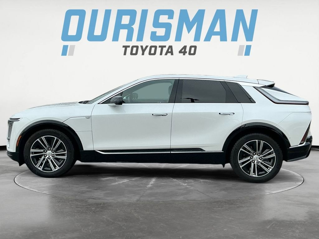 Used 2024 Cadillac Lyriq Luxury SUV