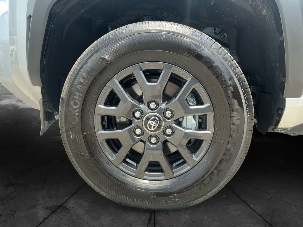 2026 Toyota 4Runner SR5 - Photo 16