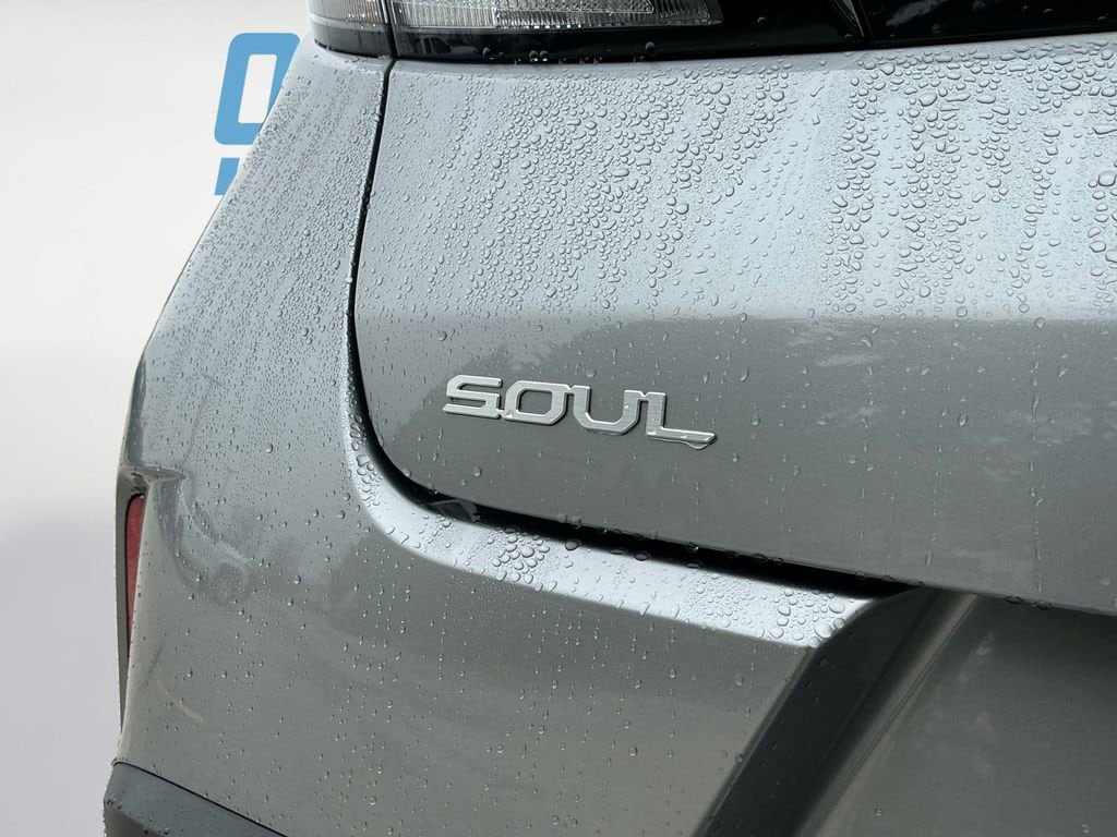 2023 Kia Soul EX - Photo 19