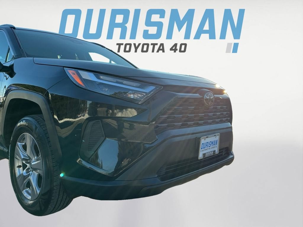 Used 2023 Toyota RAV4 XLE with VIN 2T3W1RFVXPW260720 for sale in Kansas City