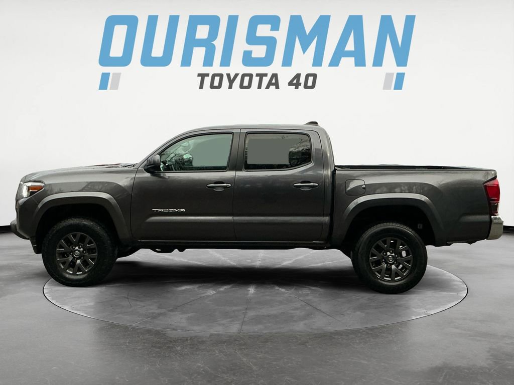 2023 Toyota Tacoma SR5 V6 photo 3