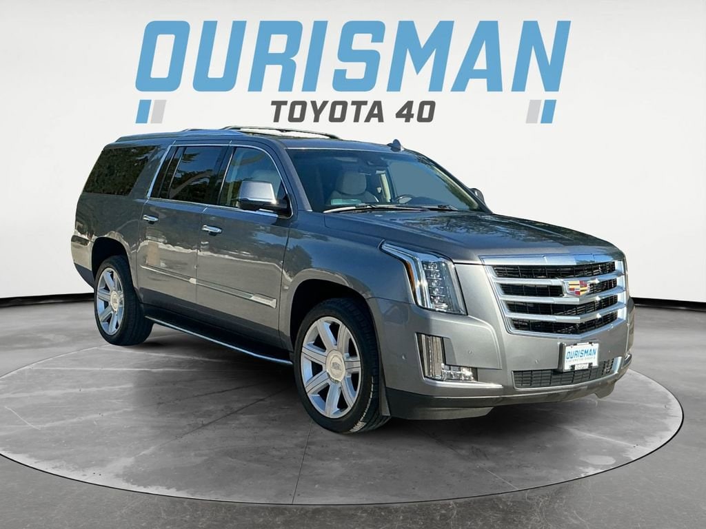 2018 Cadillac Escalade ESV Luxury's photo