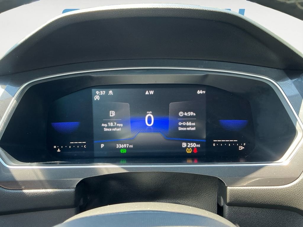 2022 Volkswagen Tiguan SE - Photo 23
