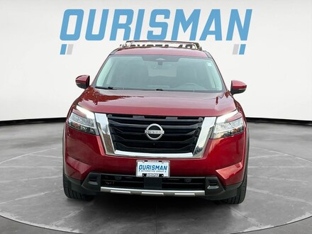 2024 Nissan Pathfinder SL SUV