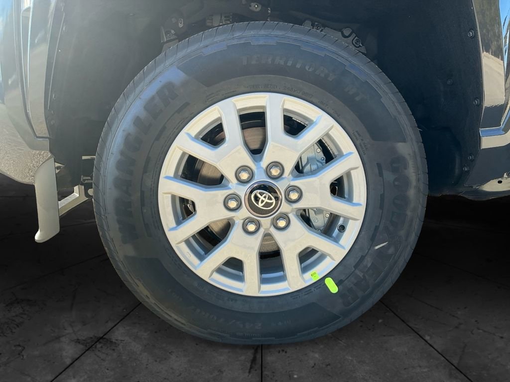 2026 Toyota Tacoma SR5 - Photo 15