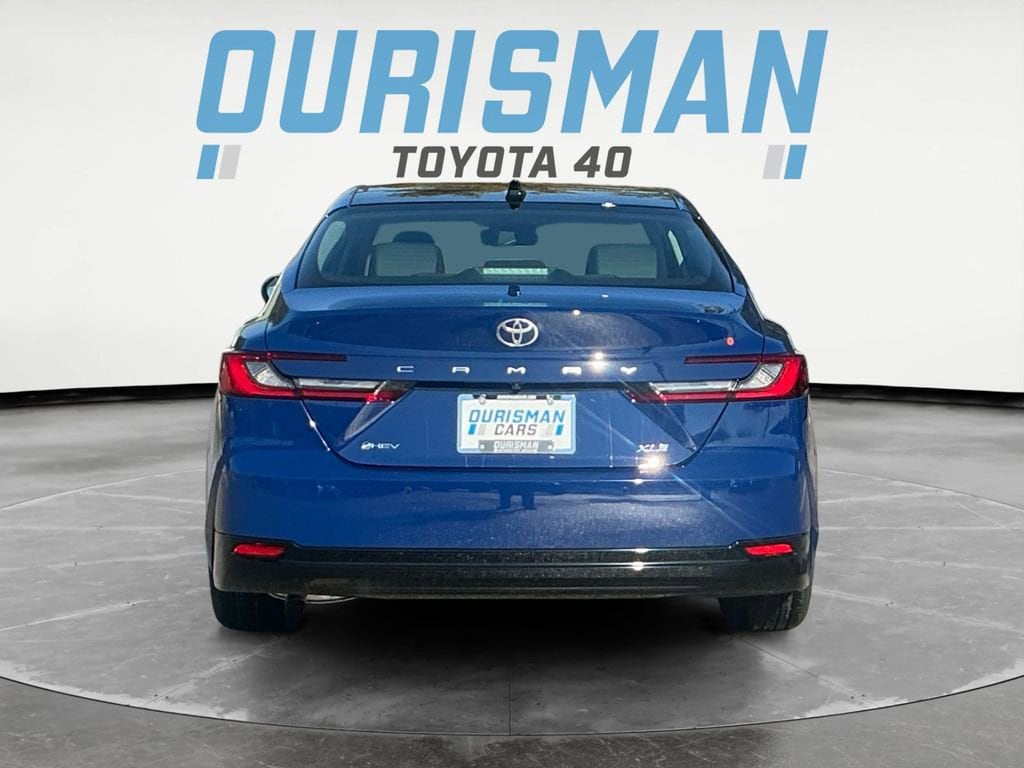 2026 Toyota Camry XLE - Photo 6