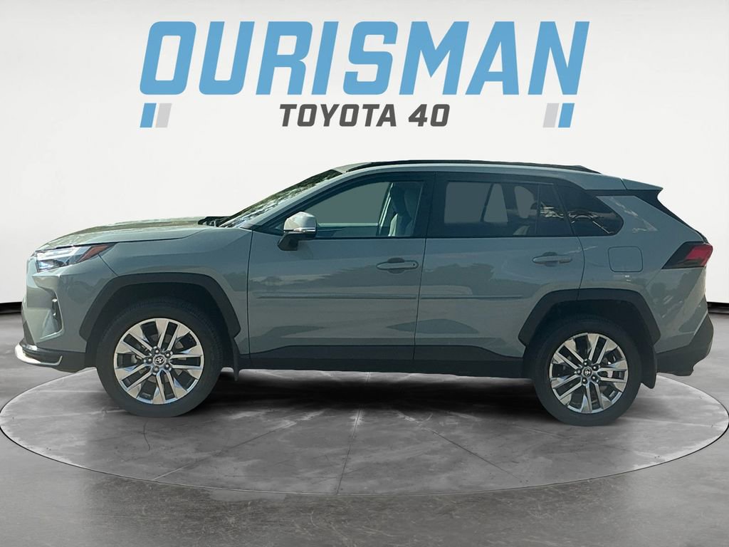 2023 Toyota RAV4 XLE Premium photo 2