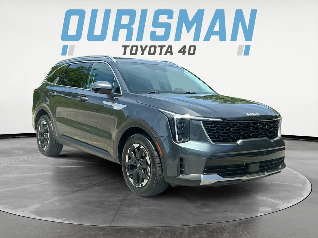 Used 2024 Kia Sorento S SUV