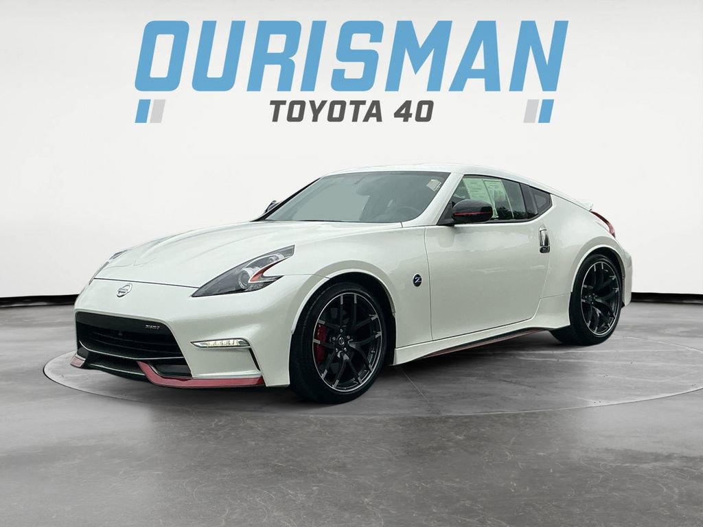 2020 Nissan 370Z Nismo photo 2