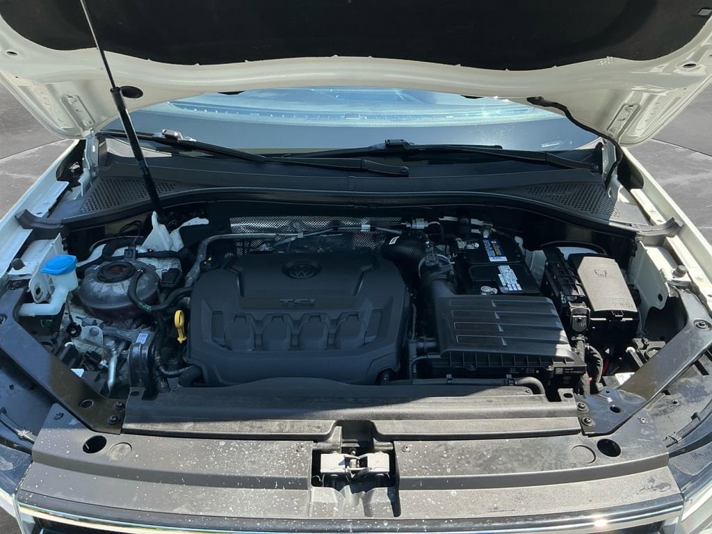 2022 Volkswagen Tiguan SE - Photo 18