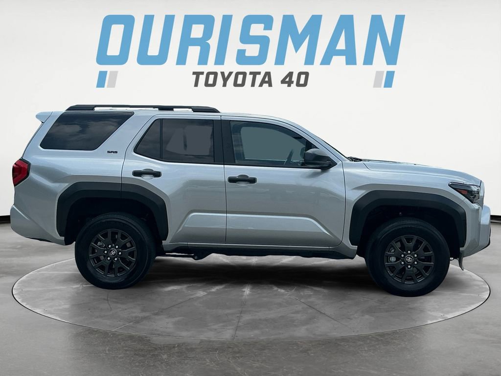 2026 Toyota 4Runner SR5 - Photo 9