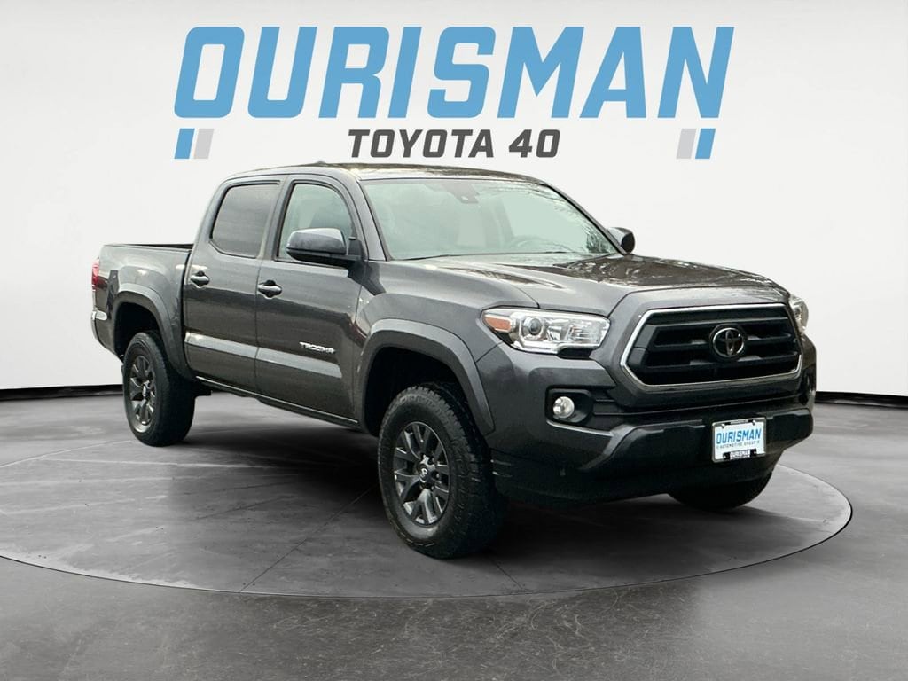 2023 Toyota Tacoma SR5's photo