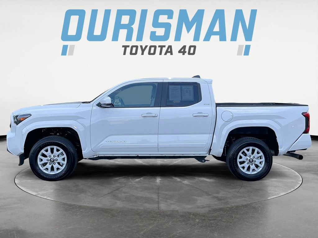 2024 Toyota Tacoma SR5 photo 3