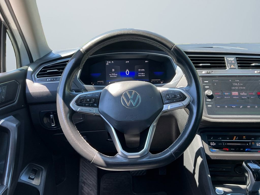 2022 Volkswagen Tiguan SE - Photo 13