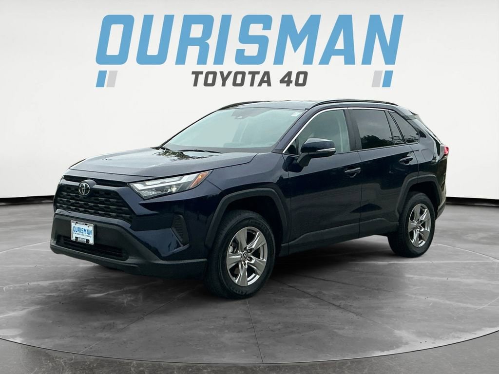 Used 2024 Toyota RAV4 XLE with VIN 2T3P1RFV7RW435626 for sale in Kansas City
