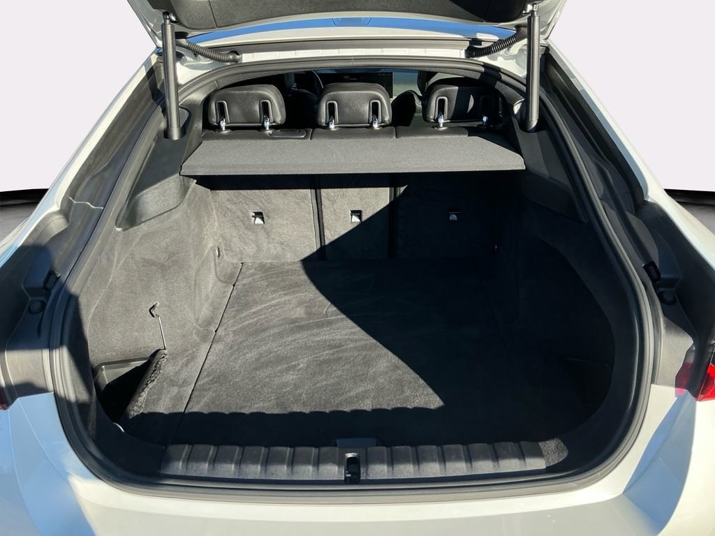 2025 BMW i4 40 - Photo 17