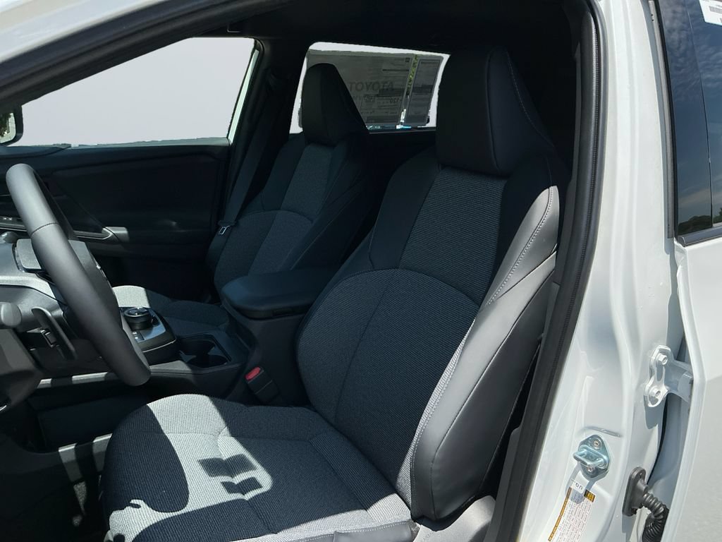 2026 Toyota bZ XLE - Photo 10