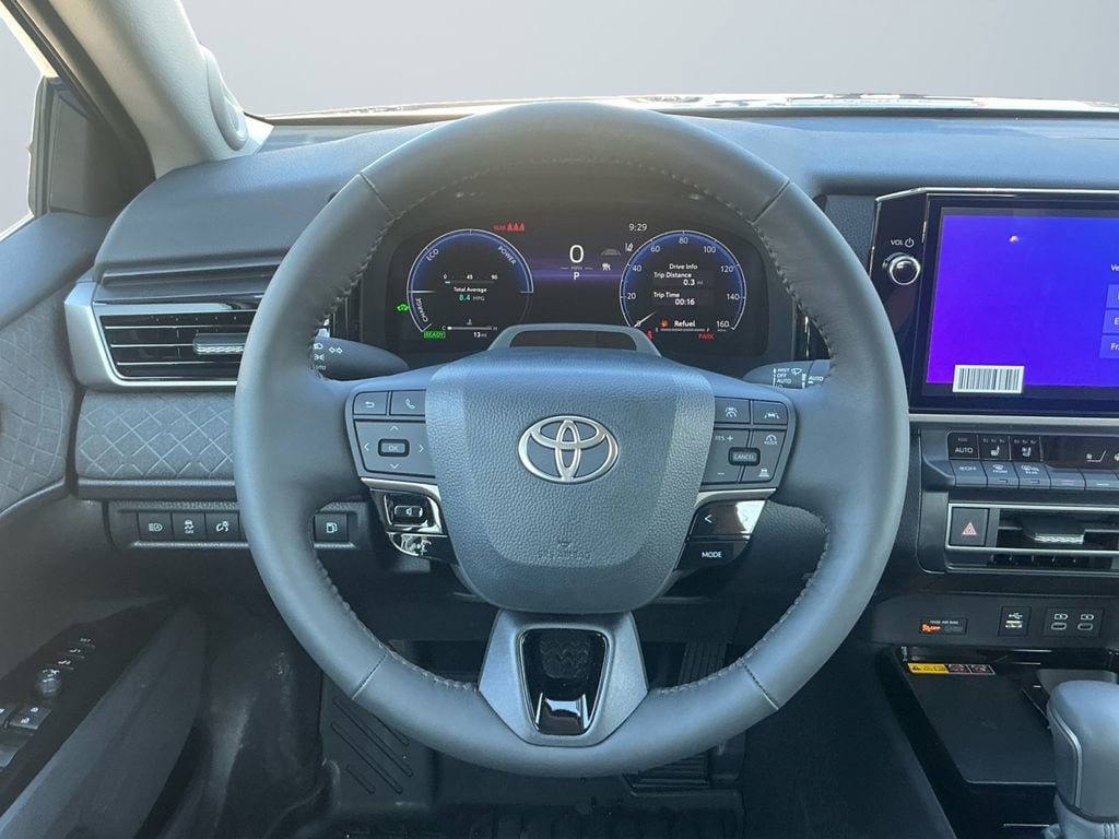 2026 Toyota Camry XLE - Photo 13